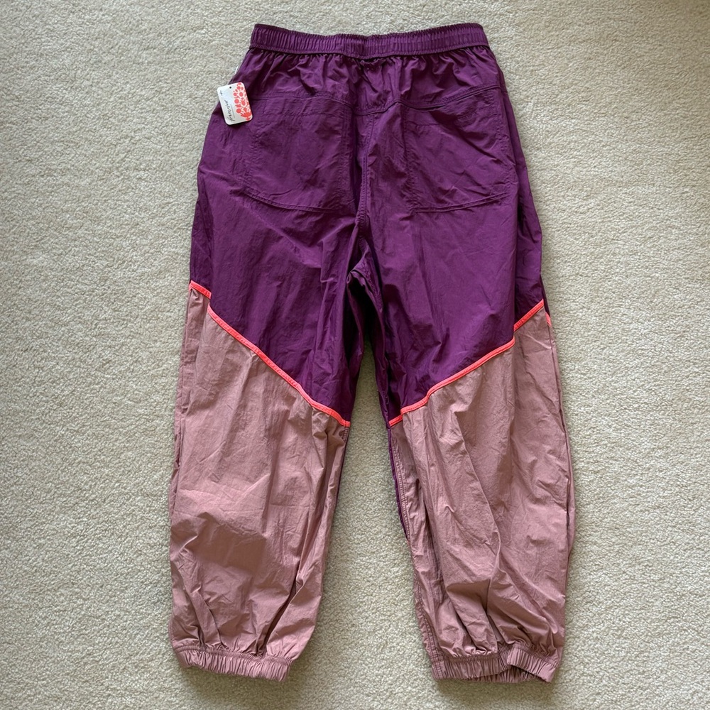 NWT Free People Women's FP Movement Free Throw Pants. Size Medium. - Picture 8 of 10